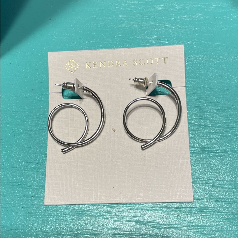 Kendra Scott small Myles earrings